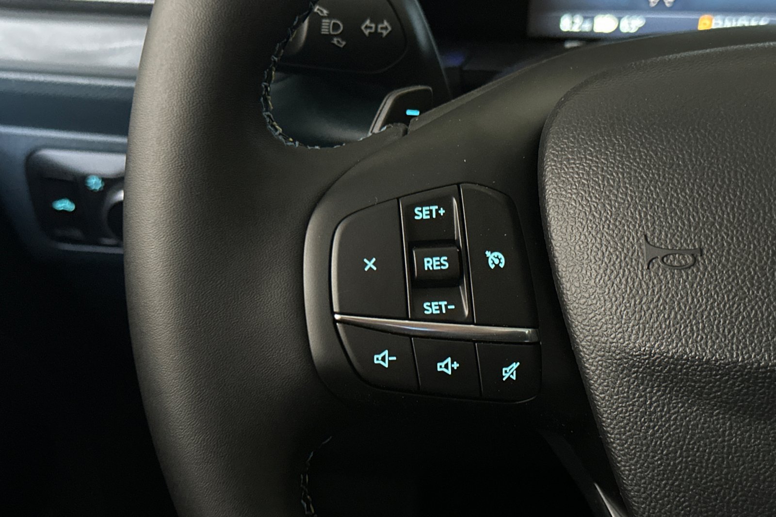 Certified 2025 Ford Maverick Lobo AWD/4WD image 28