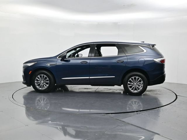 Used 2023 Buick Enclave Essence AWD/4WD image 7
