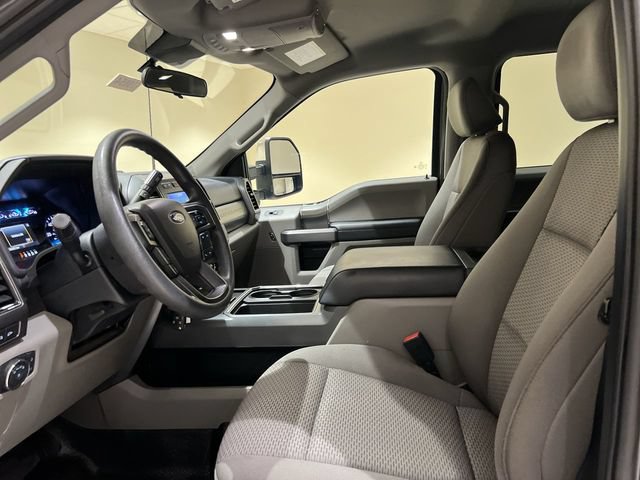 Certified 2022 Ford F250 XLT w/ XLT Premium Package AWD/4WD image 16