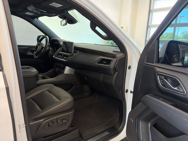 Used 2023 Chevrolet Tahoe Z71 w/ Luxury Package AWD/4WD image 6