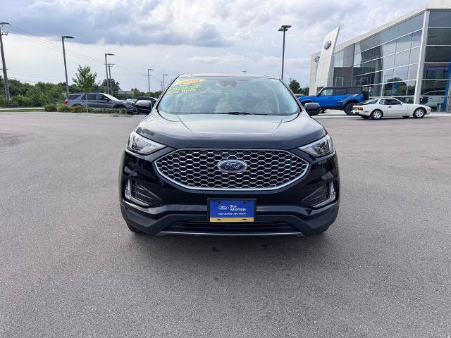 Certified 2024 Ford Edge SEL w/ Convenience Package AWD/4WD image 3