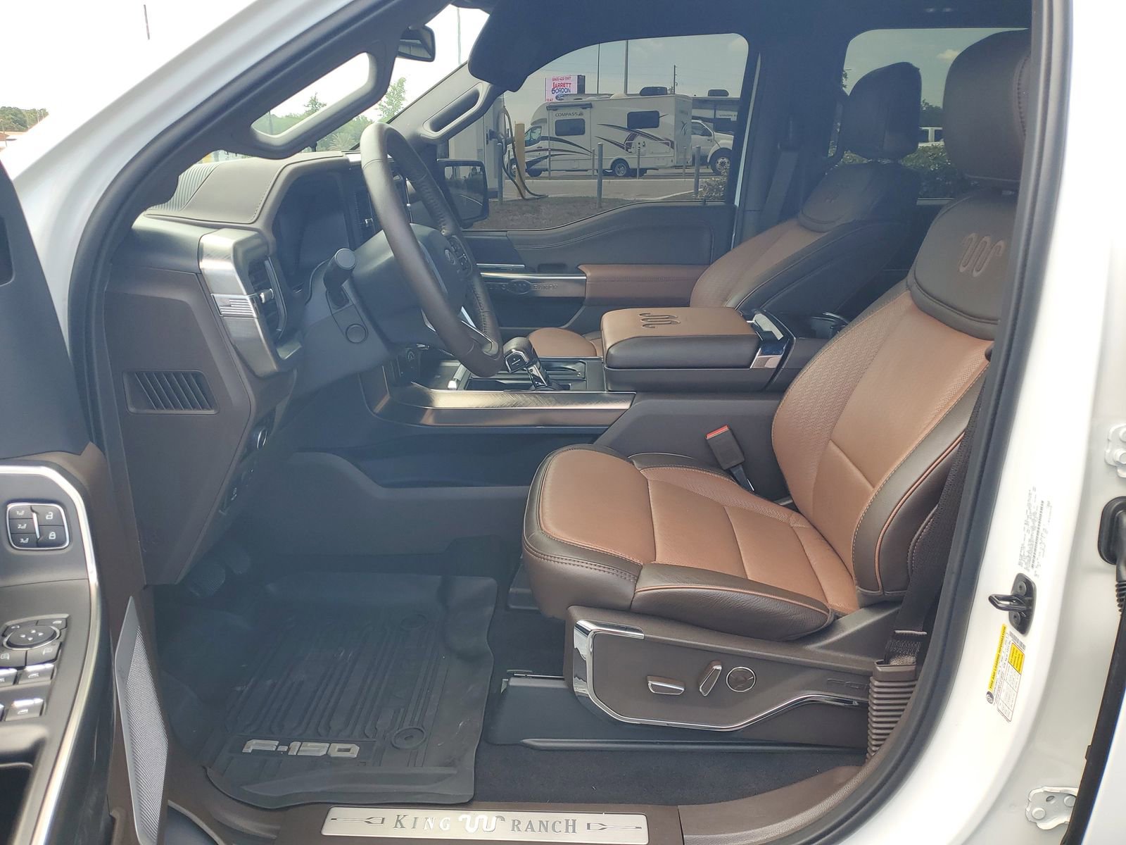 Certified 2025 Ford F150 King Ranch w/ FX4 Off-Road Package AWD/4WD image 18