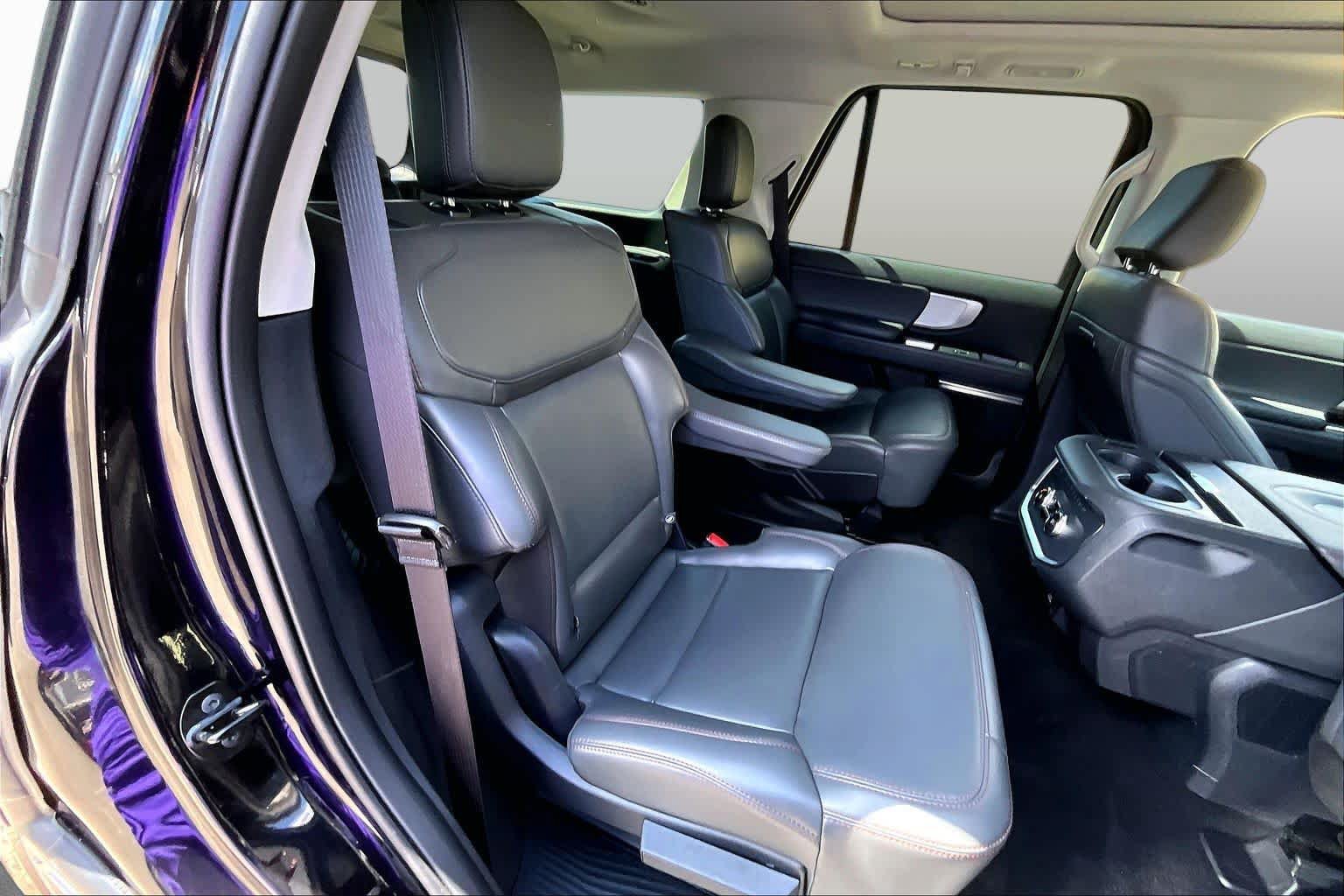 Certified 2025 Ford Expedition Active AWD/4WD image 20