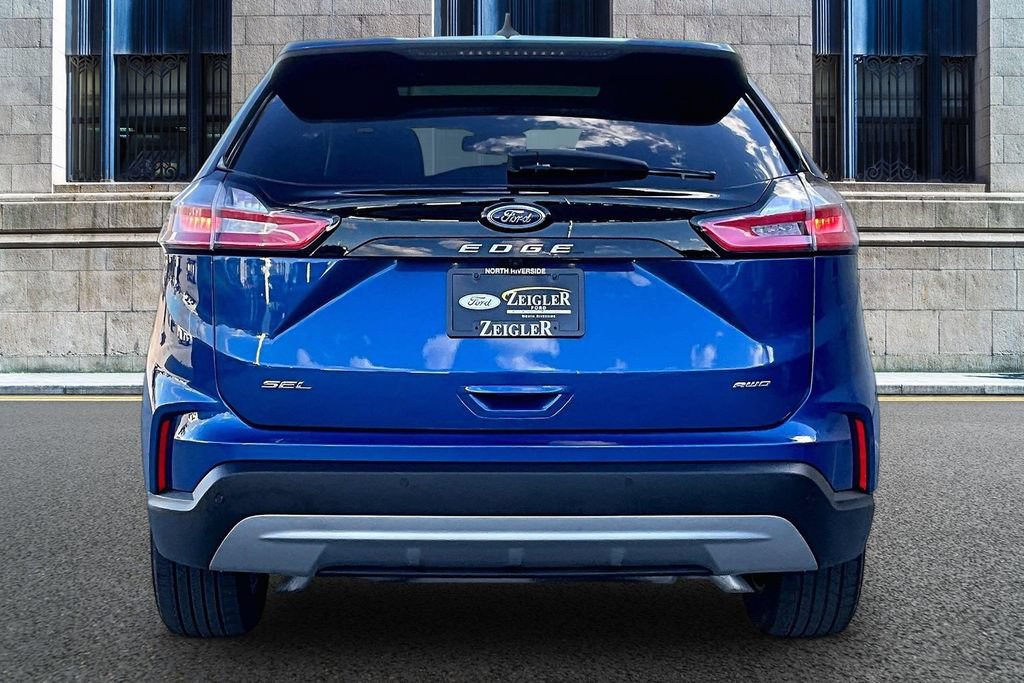 Certified 2024 Ford Edge SEL w/ Convenience Package AWD/4WD image 4