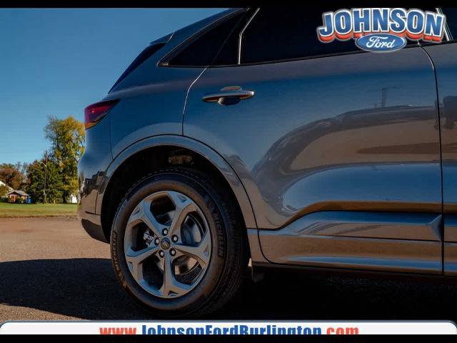 Certified 2024 Ford Escape ST-Line w/ Tech Pack #1 AWD/4WD image 15