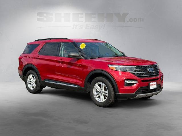 Certified 2022 Ford Explorer XLT w/ Equipment Group 202A AWD/4WD image 2