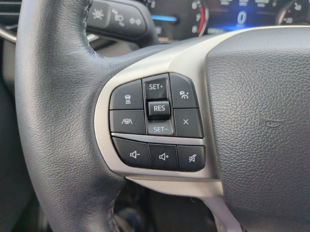 Certified 2022 Ford Explorer XLT w/ Equipment Group 202A AWD/4WD image 27
