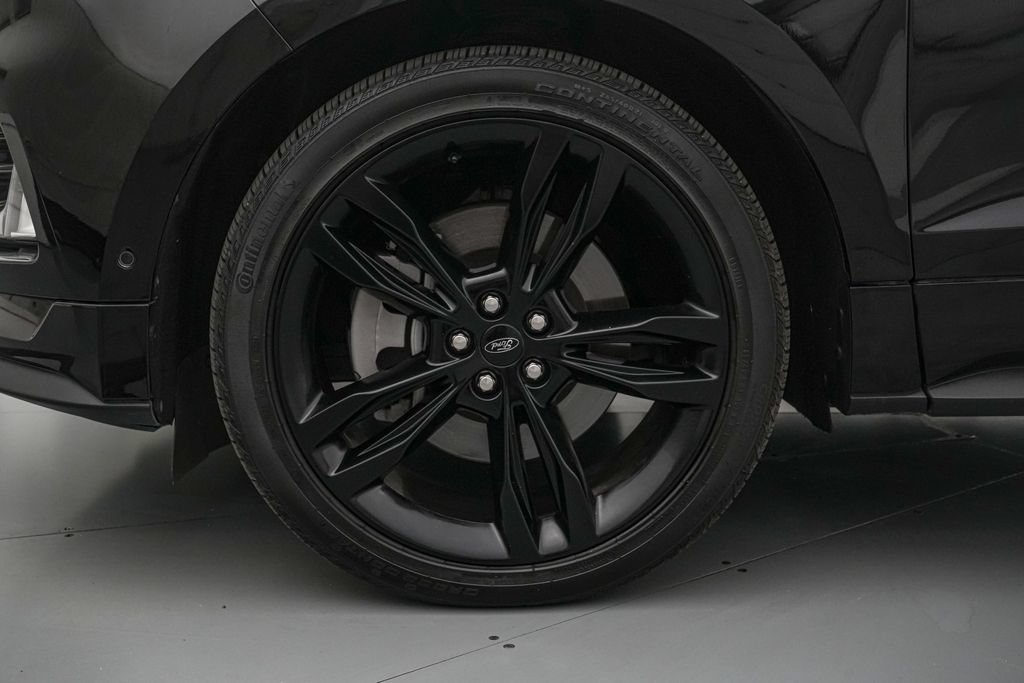 Certified 2023 Ford Edge ST w/ Equipment Group 401A AWD/4WD image 10