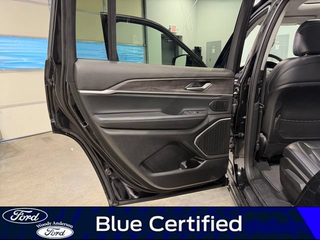 Used 2022 Jeep Grand Cherokee L Limited w/ Trailer Tow Group (B) AWD/4WD image 24
