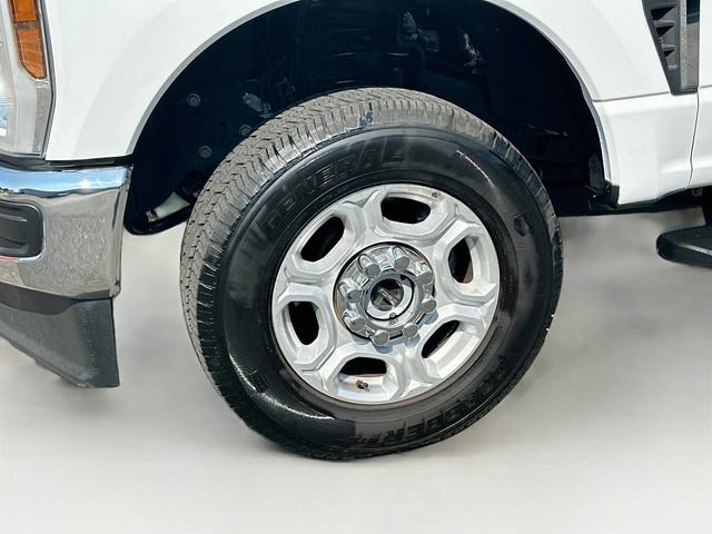 Certified 2026 Ford F250 XLT AWD/4WD image 5