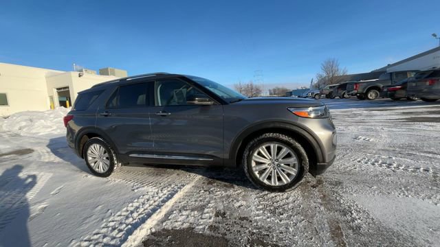 Certified 2021 Ford Explorer Limited w/ Equipment Group 301A image 2