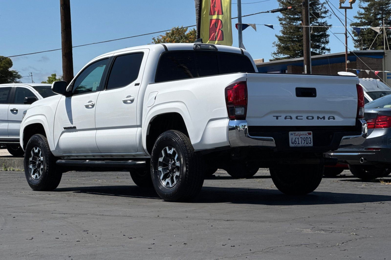 Used 2018 Toyota Tacoma SR5 RWD image 27