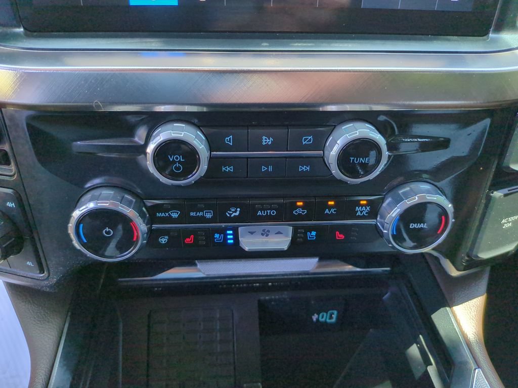 Certified 2024 Ford F350 King Ranch w/ FX4 Off-Road Package AWD/4WD image 29