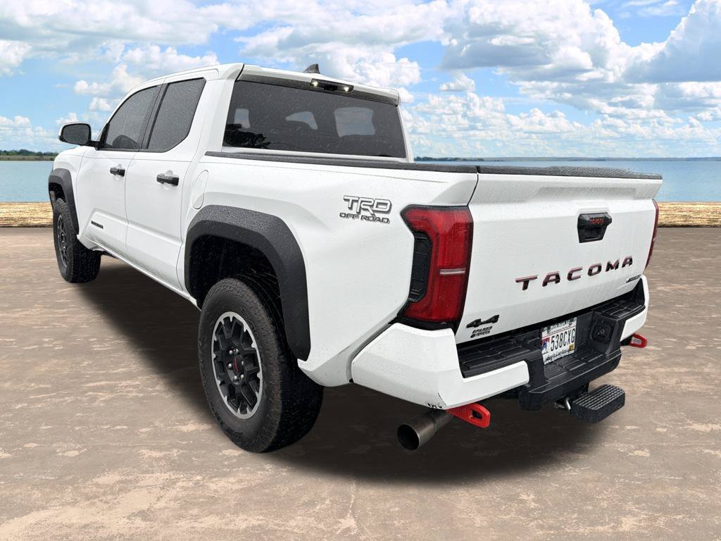Used 2025 Toyota Tacoma TRD Off-Road AWD/4WD image 4