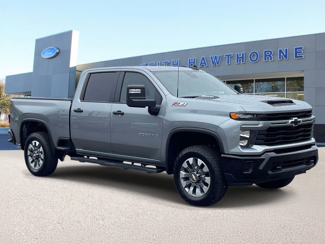 Used 2025 Chevrolet Silverado 2500 Custom w/ Custom Value Package AWD/4WD image 1