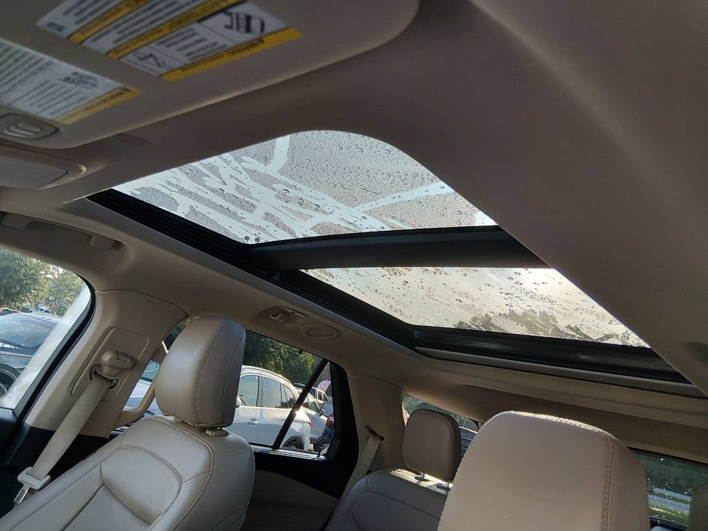 Certified 2023 Ford Explorer Limited w/ Limited Technology Package RWD image 13