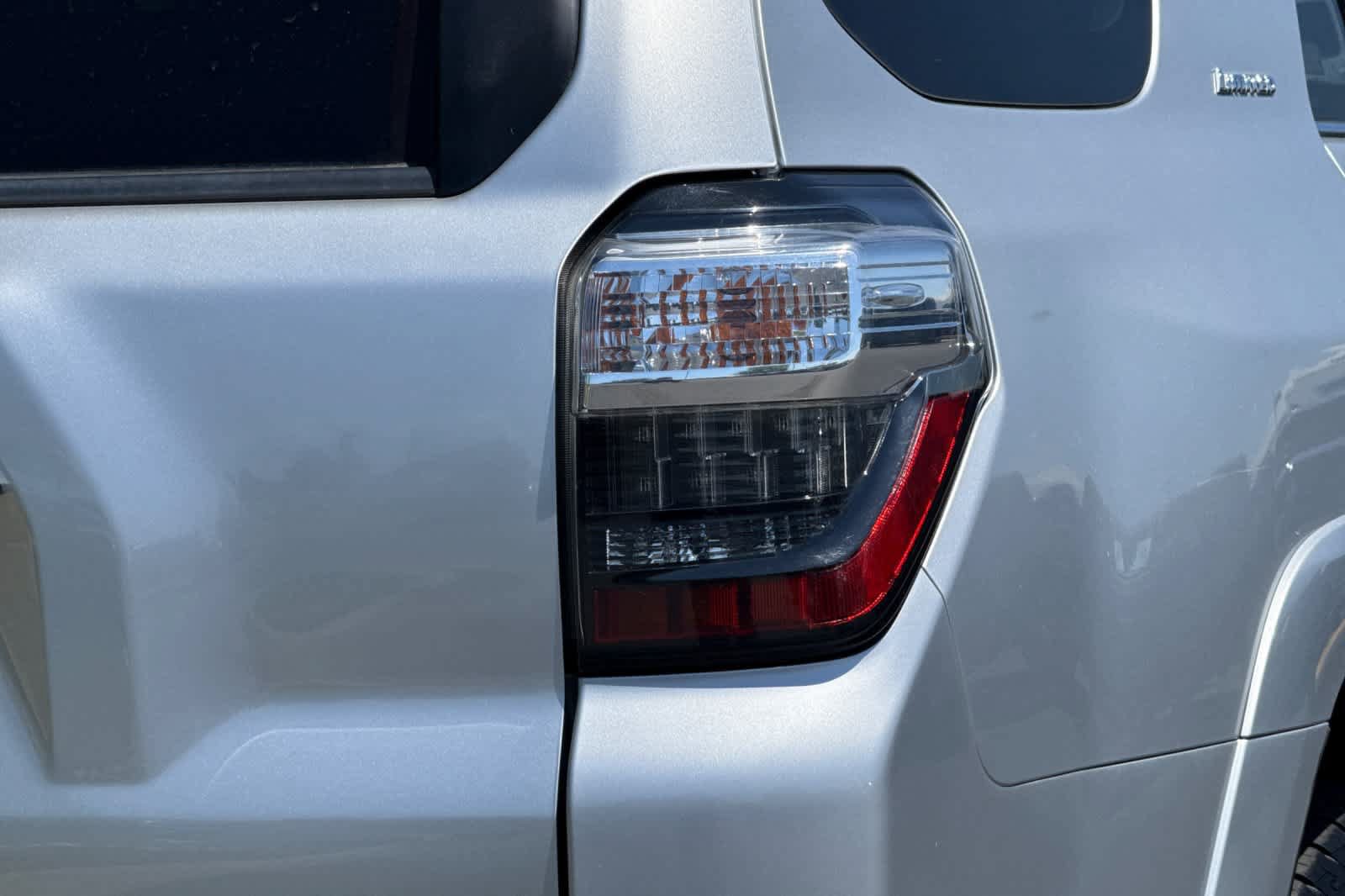 Used 2019 Toyota 4Runner Limited AWD/4WD image 28