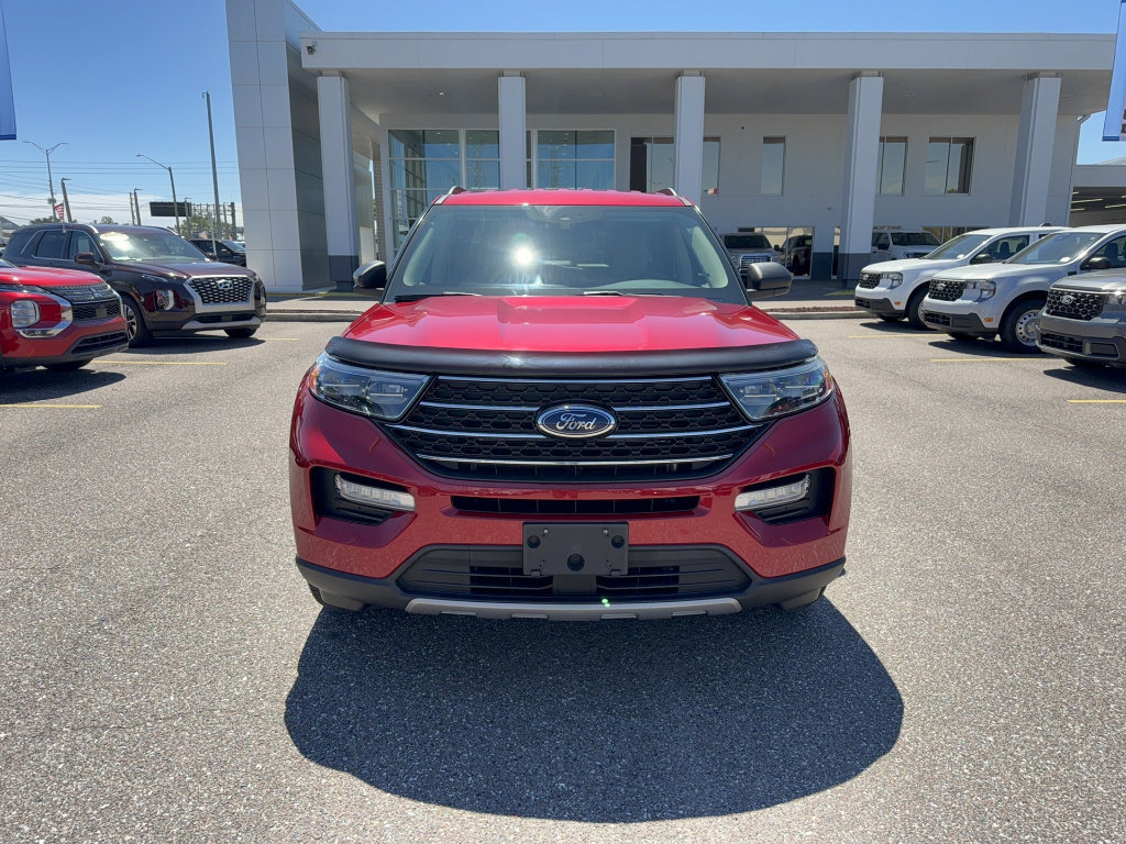 Certified 2020 Ford Explorer XLT w/ Equipment Group 202A image 6