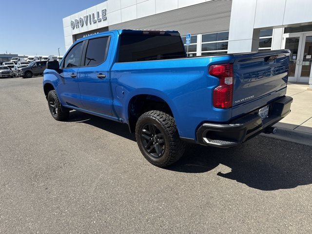 Used 2024 Chevrolet Silverado 1500 Custom Trail Boss AWD/4WD image 3
