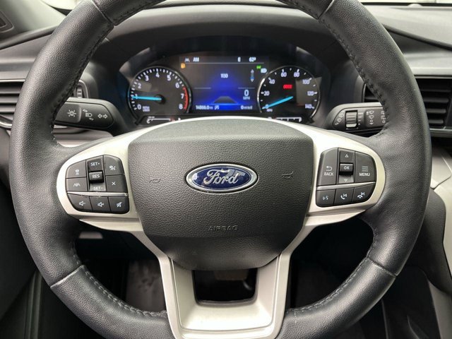 Certified 2023 Ford Explorer XLT w/ Equipment Group 202A AWD/4WD image 17