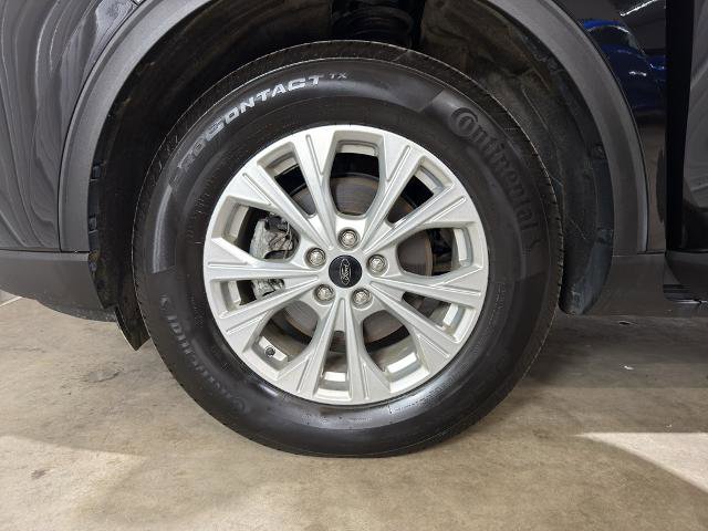 Certified 2025 Ford Escape Active w/ Cold Weather Package AWD/4WD image 15