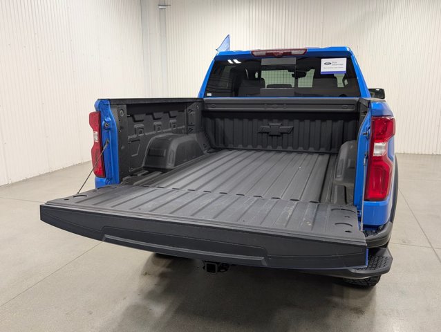 Used 2025 Chevrolet Silverado 1500 ZR2 w/ Technology Package AWD/4WD image 8
