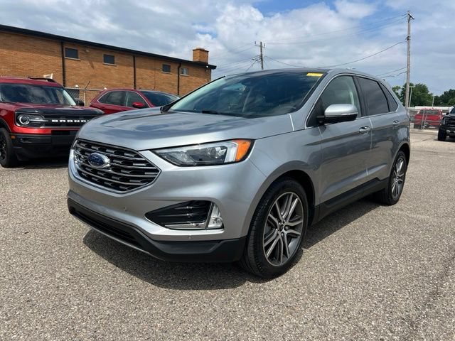 Certified 2023 Ford Edge Titanium w/ Class II Trailer Tow Package AWD/4WD image 31