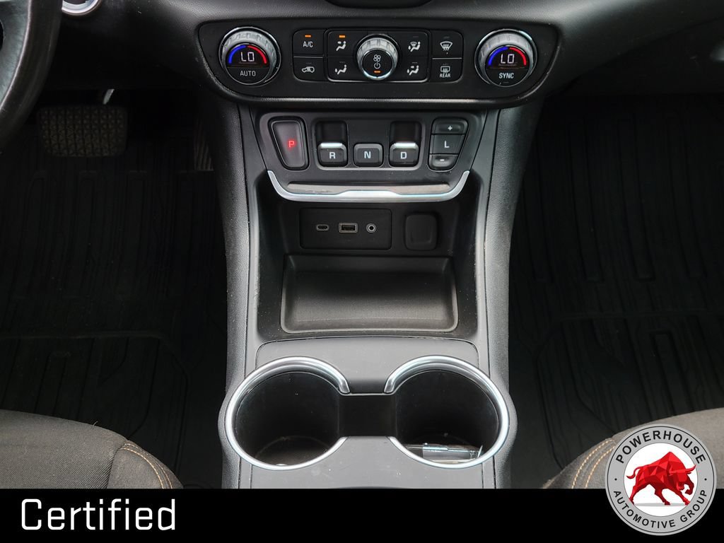 Used 2020 GMC Terrain SLE w/ Driver Convenience Package FWD image 23