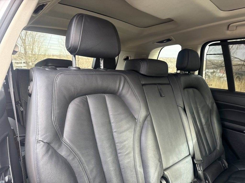 Used 2020 BMW X7 xDrive40i w/ Premium Package image 27