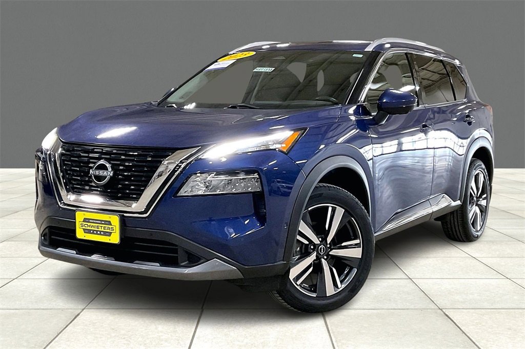 Used 2023 Nissan Rogue SL w/ SL Premium Package image 2