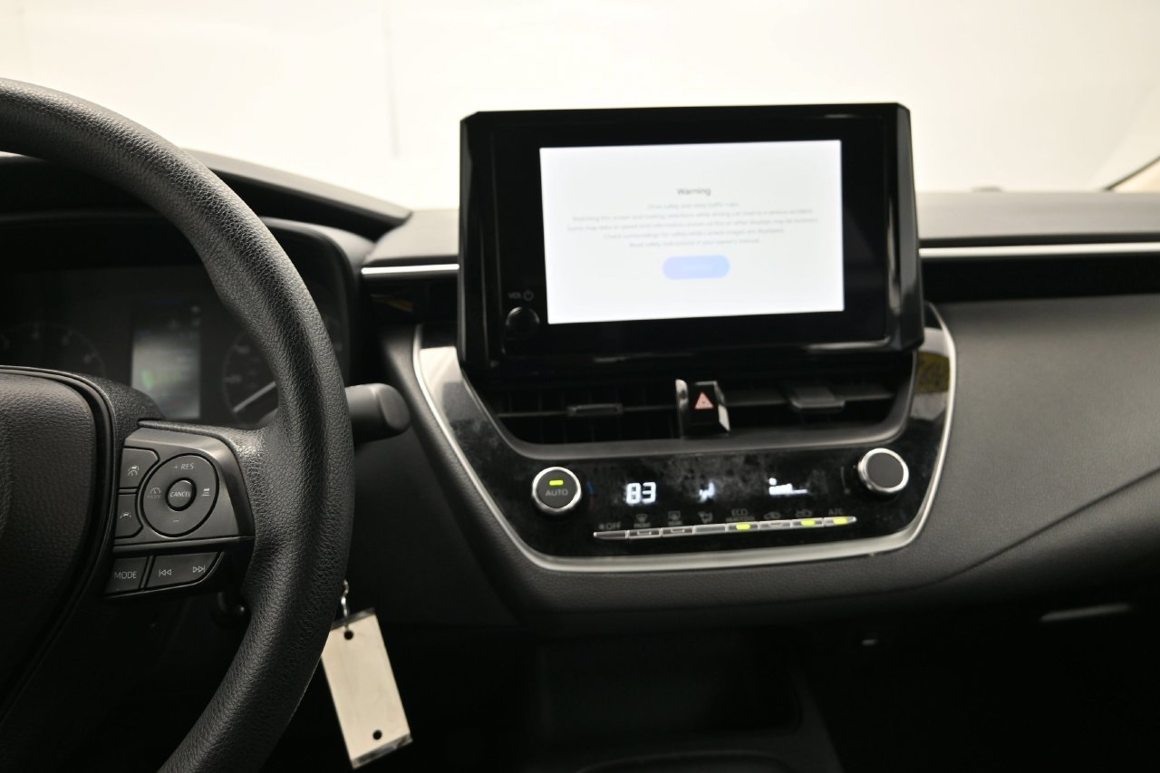 Used 2024 Toyota Corolla LE FWD image 30