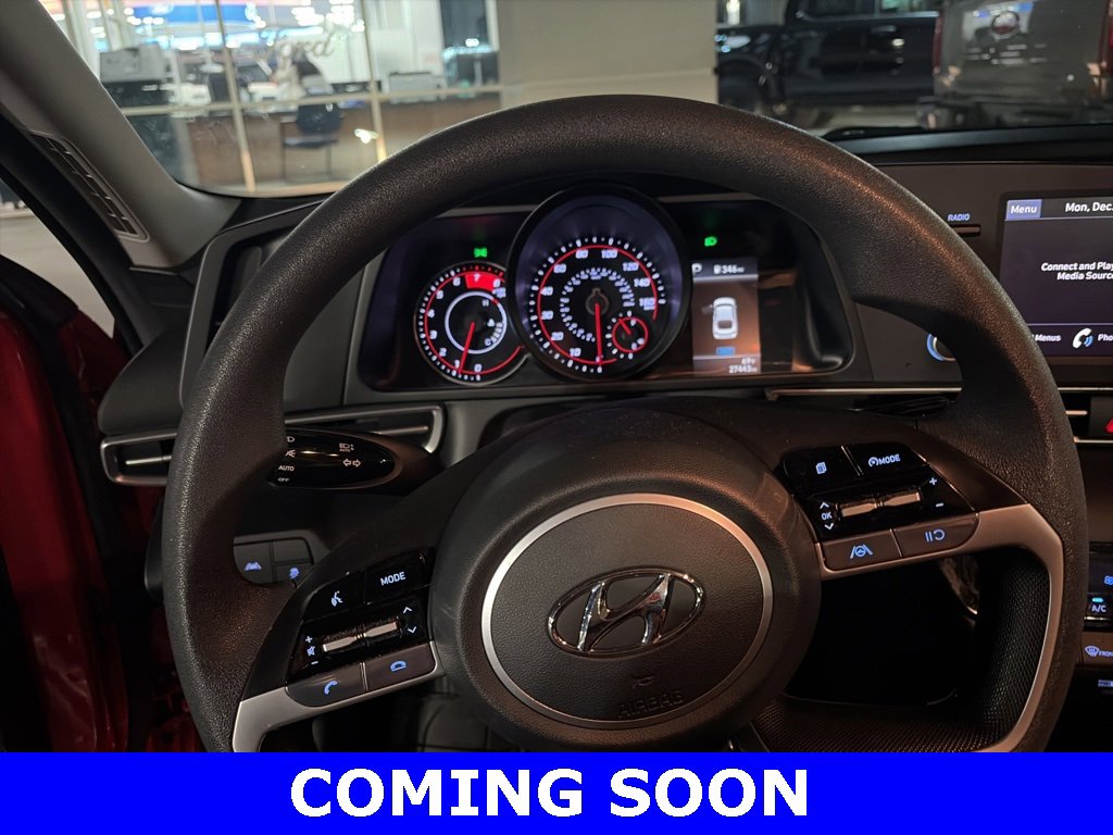 Used 2022 Hyundai Elantra SEL image 10