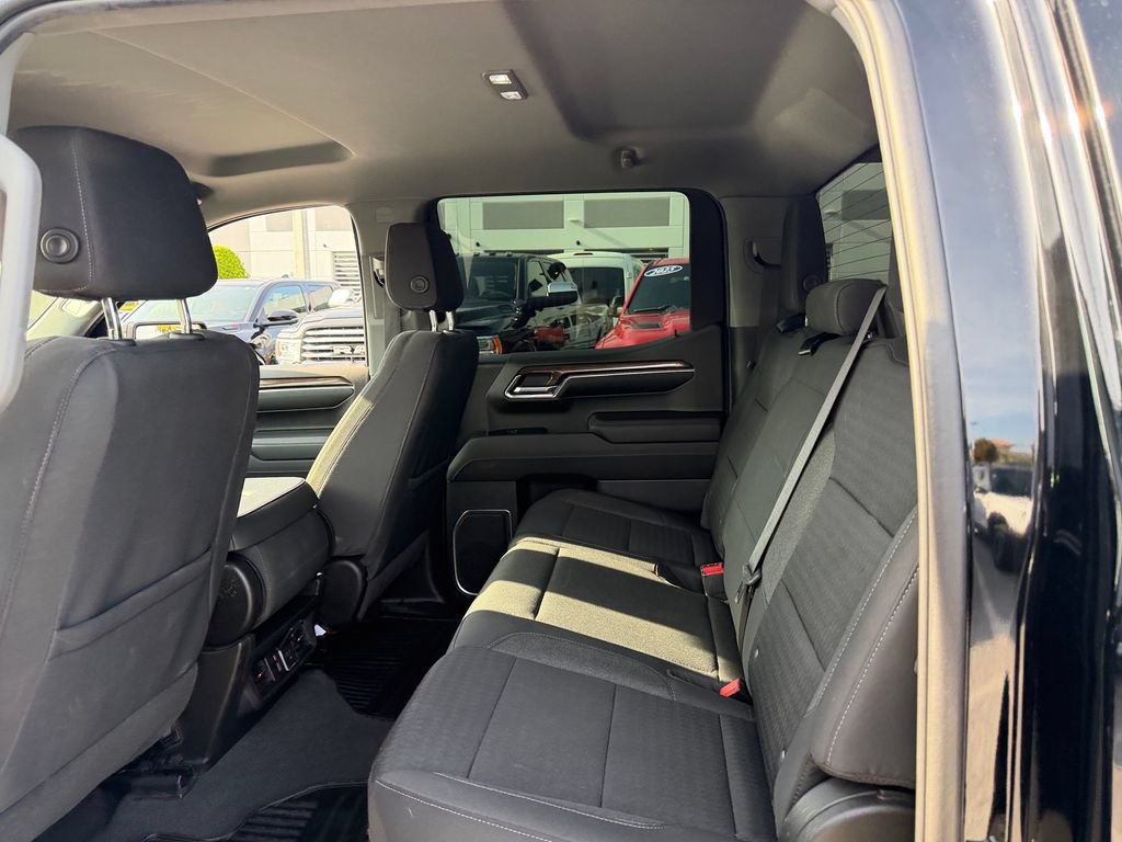 Used 2023 Chevrolet Silverado 1500 RST AWD/4WD image 14