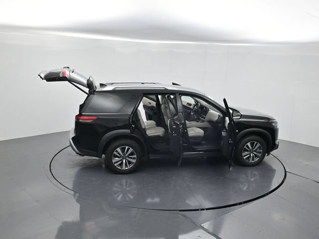 Used 2025 Nissan Pathfinder SL FWD image 48