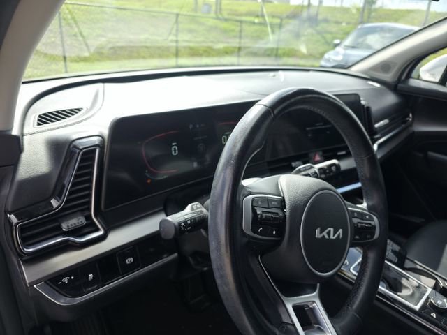 Used 2023 Kia Sportage EX image 11