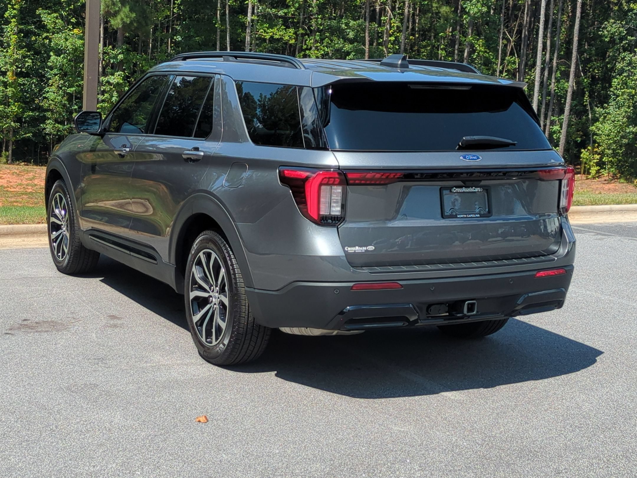 Certified 2026 Ford Explorer ST-Line w/ Premium Package RWD image 5