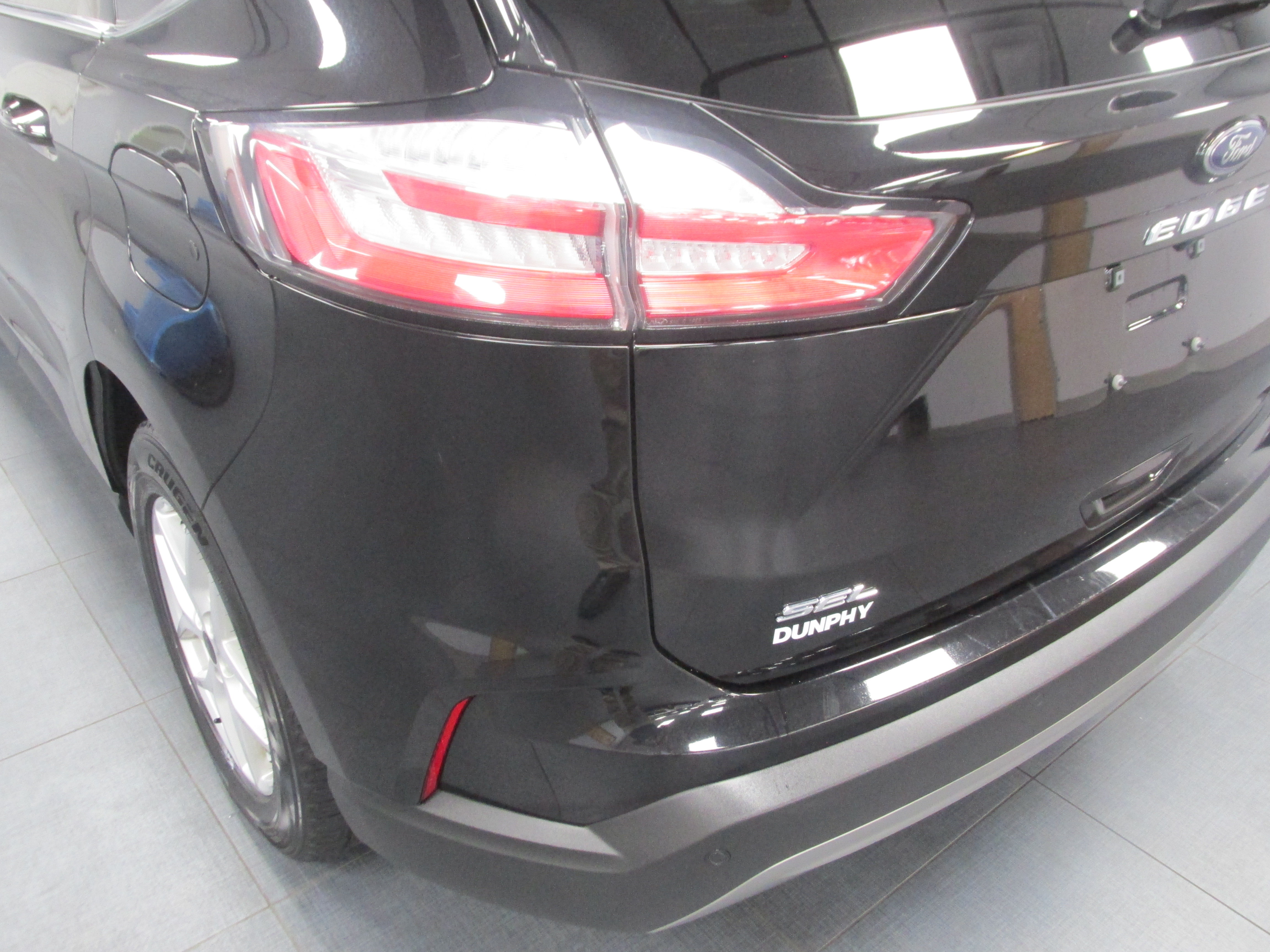 Certified 2024 Ford Edge SEL AWD/4WD image 12