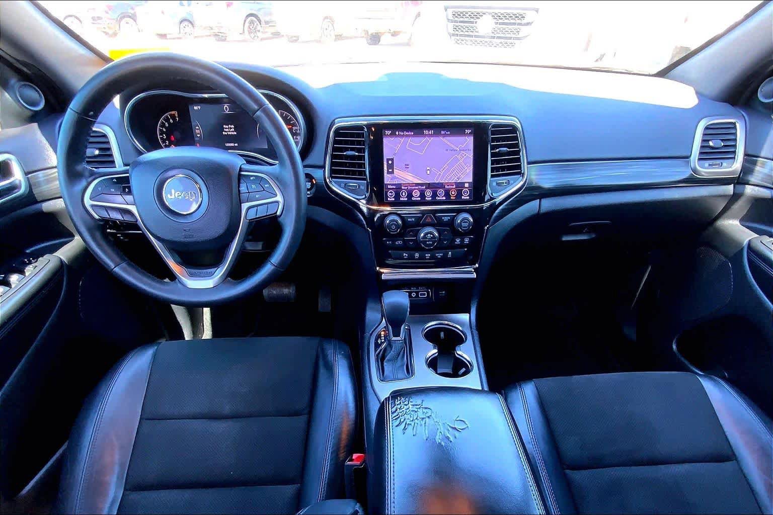 Used 2019 Jeep Grand Cherokee Altitude RWD image 14