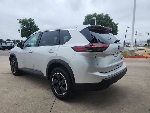 Used 2024 Nissan Rogue SV AWD/4WD image 5
