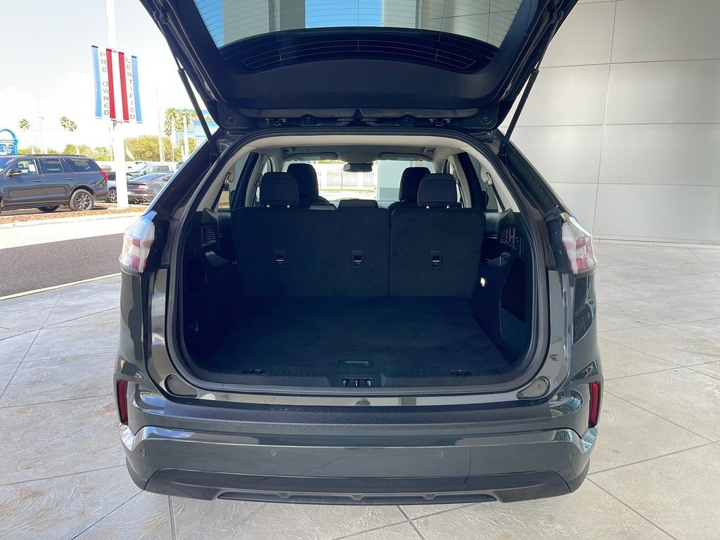 Certified 2024 Ford Edge SE w/ Black Appearance Package image 7