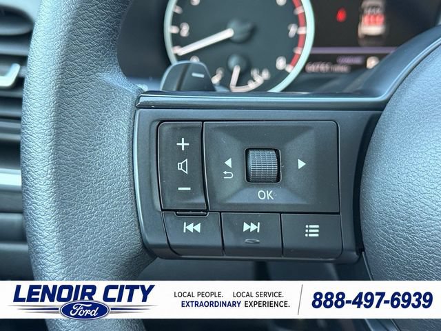 Used 2024 Nissan Rogue SV FWD image 20