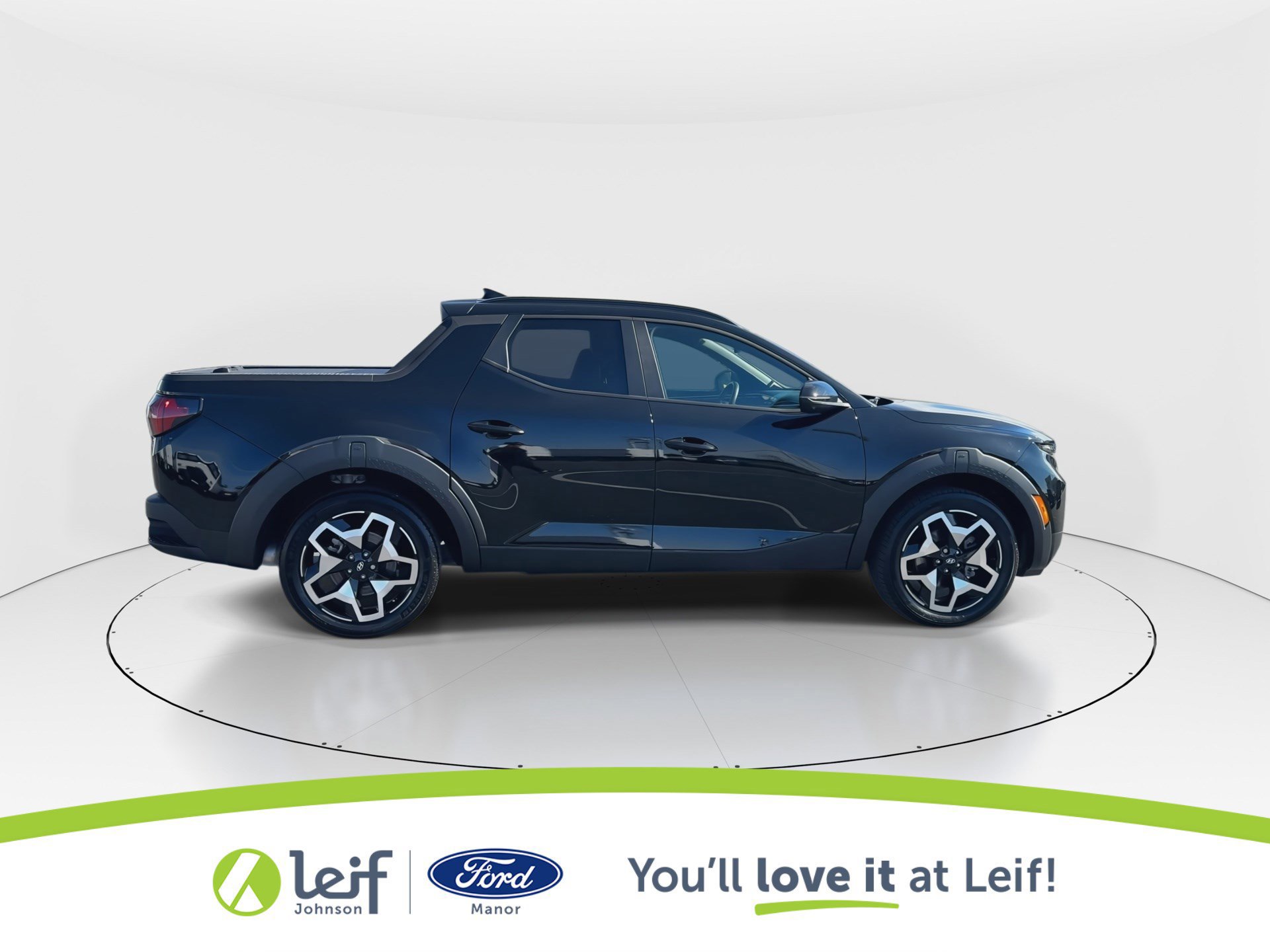 Used 2024 Hyundai Santa Cruz Limited image 3