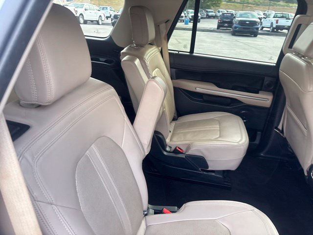 Certified 2023 Ford Expedition Limited AWD/4WD image 9