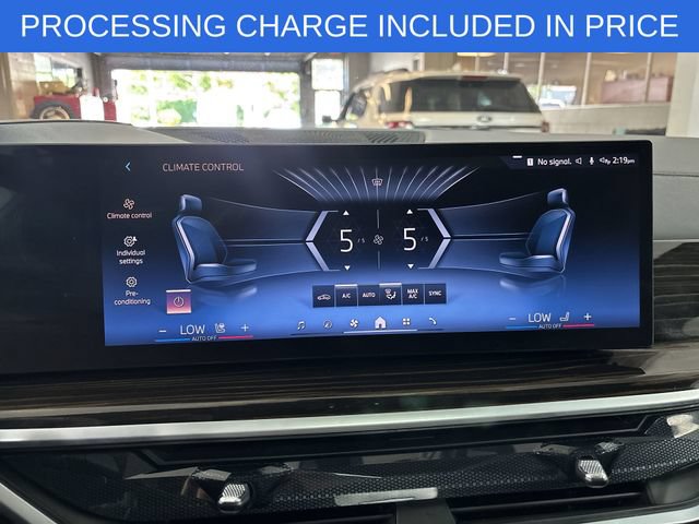 Used 2025 BMW X5 xDrive50e AWD/4WD image 11