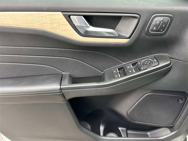 Certified 2022 Ford Escape Titanium w/ Titanium Elite Package image 29