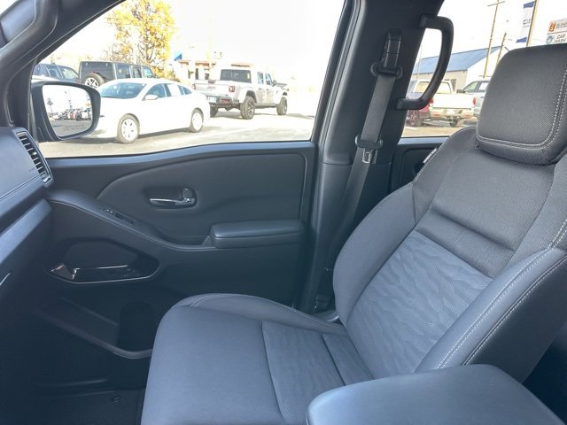 Used 2023 Nissan Frontier SV w/ Midnight Edition Package image 33