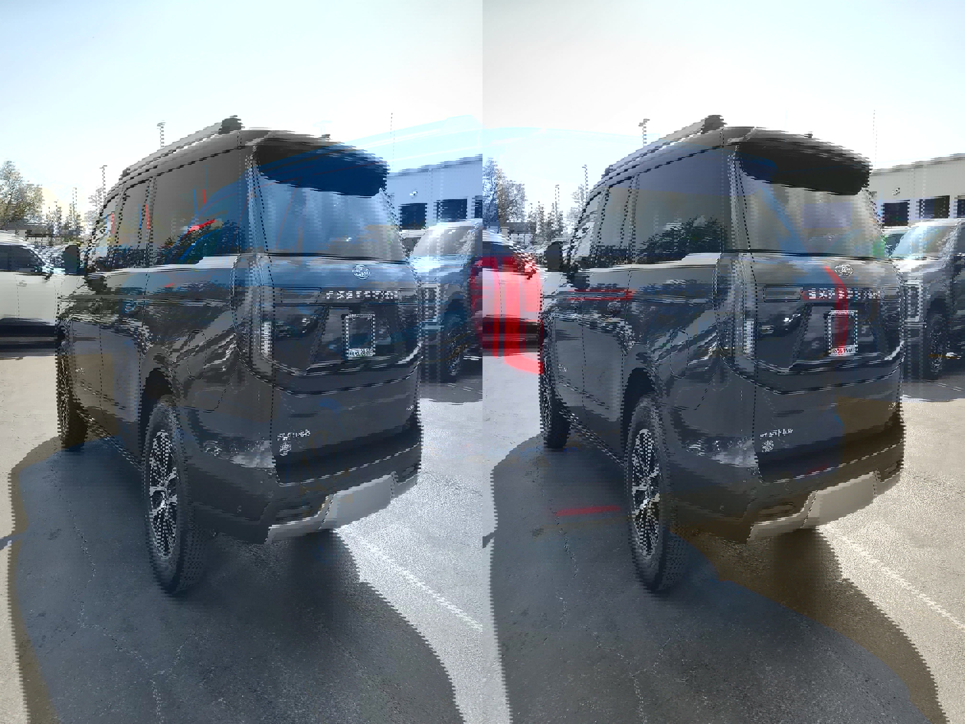 Certified 2025 Ford Expedition Max Platinum image 3