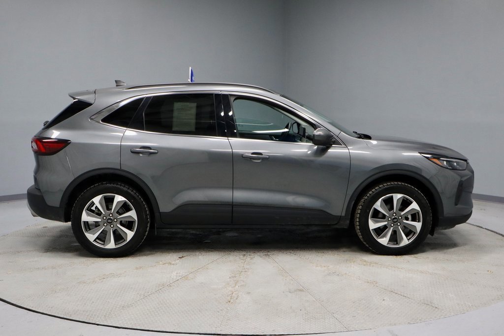 Certified 2025 Ford Escape Platinum image 6