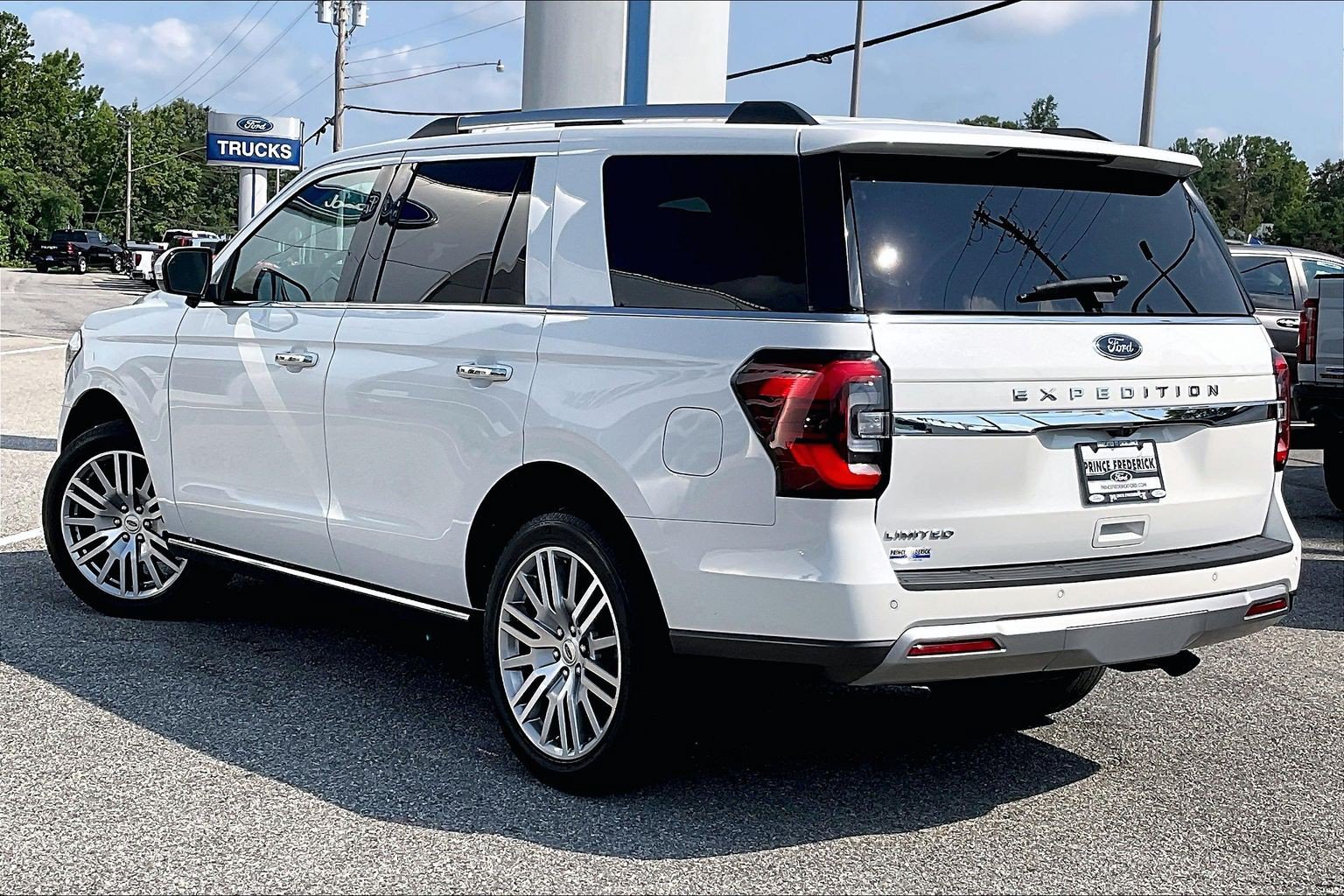 Certified 2023 Ford Expedition Limited AWD/4WD image 11