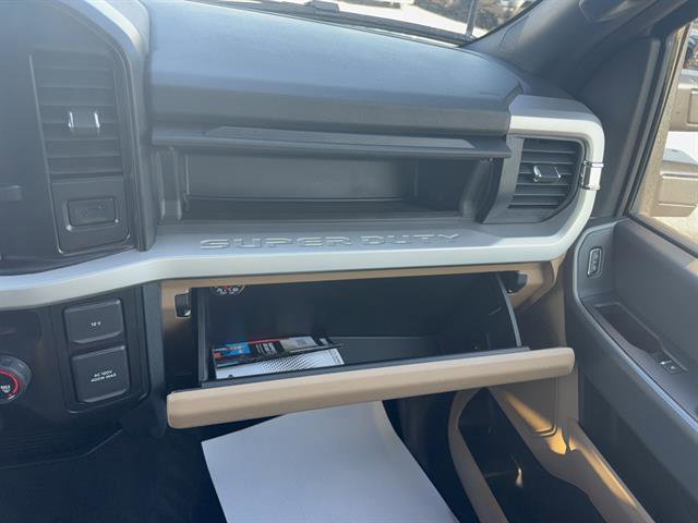 Certified 2025 Ford F250 XLT AWD/4WD image 17